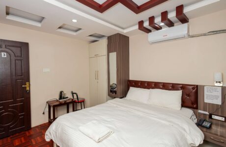 En-Suite Double Room with Air Conditioning